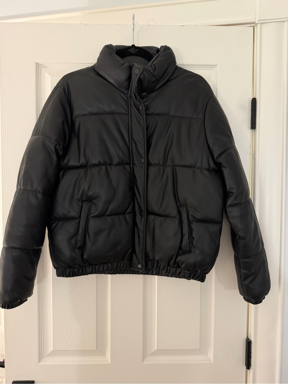 Ci Sono Black Quilted Faux-Leather Puffer Jacket
